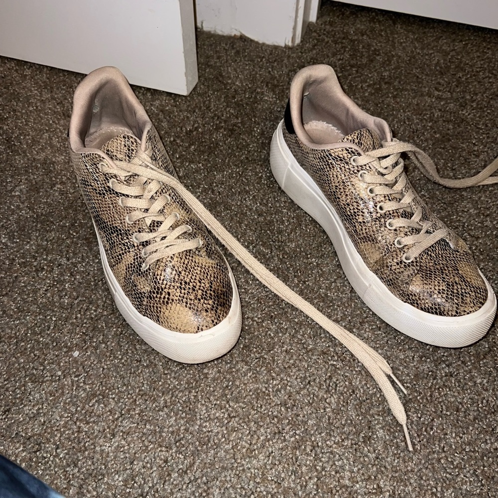 Fashion sneakers